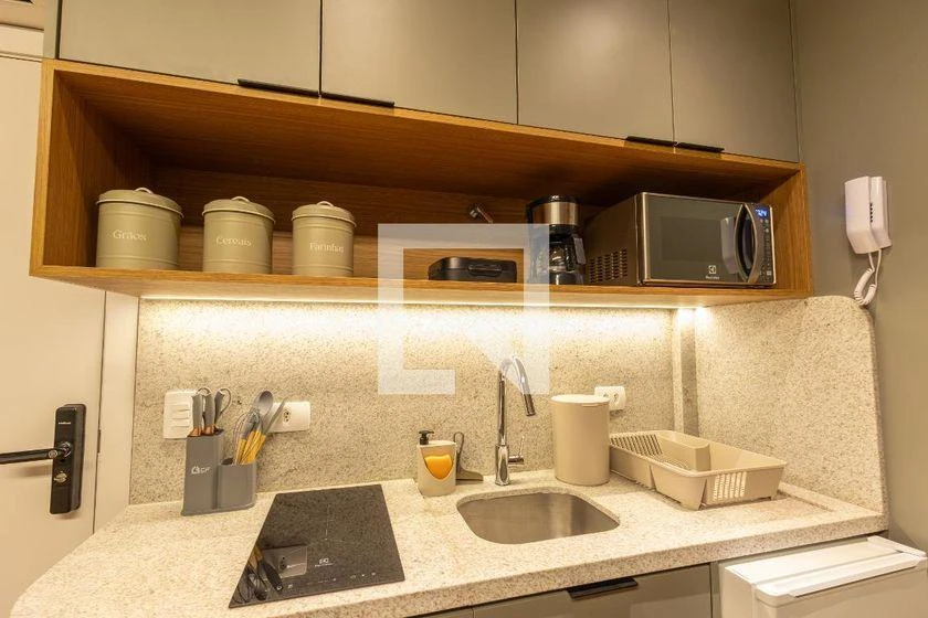 Furnished studio, 24 m², with floor-to-ceiling windows — photo 20