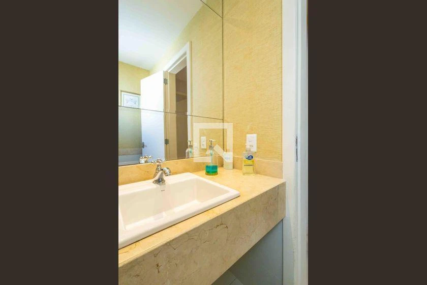 Rental duplex with 3 en-suite bedrooms and 203 m² — photo 49