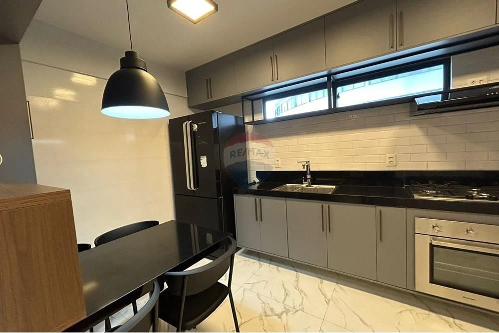 Furnished apartment, 132 m², with a glass-enclosed balcony — photo 39