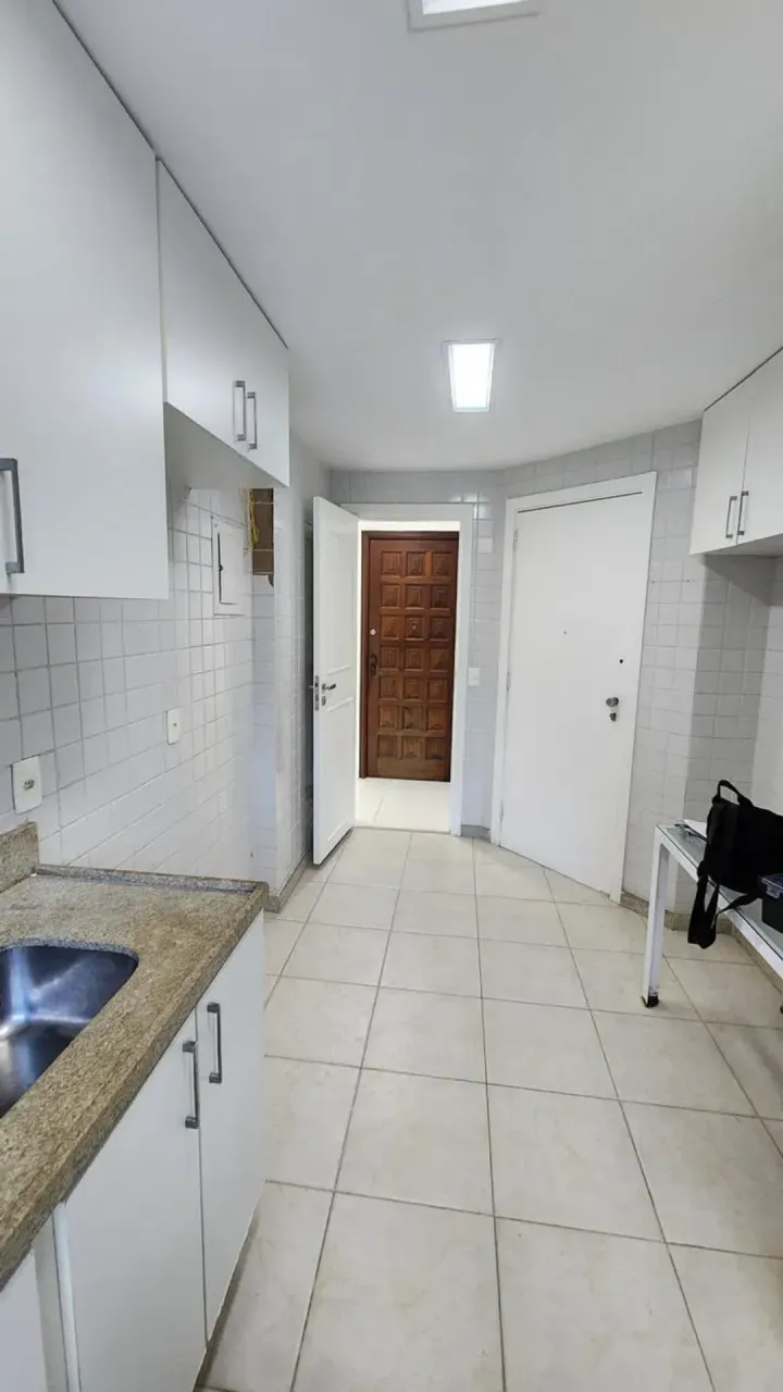 Apartamento com 4 quartos e cozinha fechada a gás — photo 19