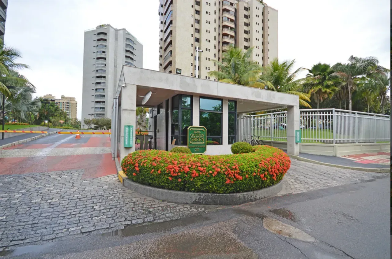 Apartamento com 4 quartos, 5 banheiros e cozinha fechada — photo 10