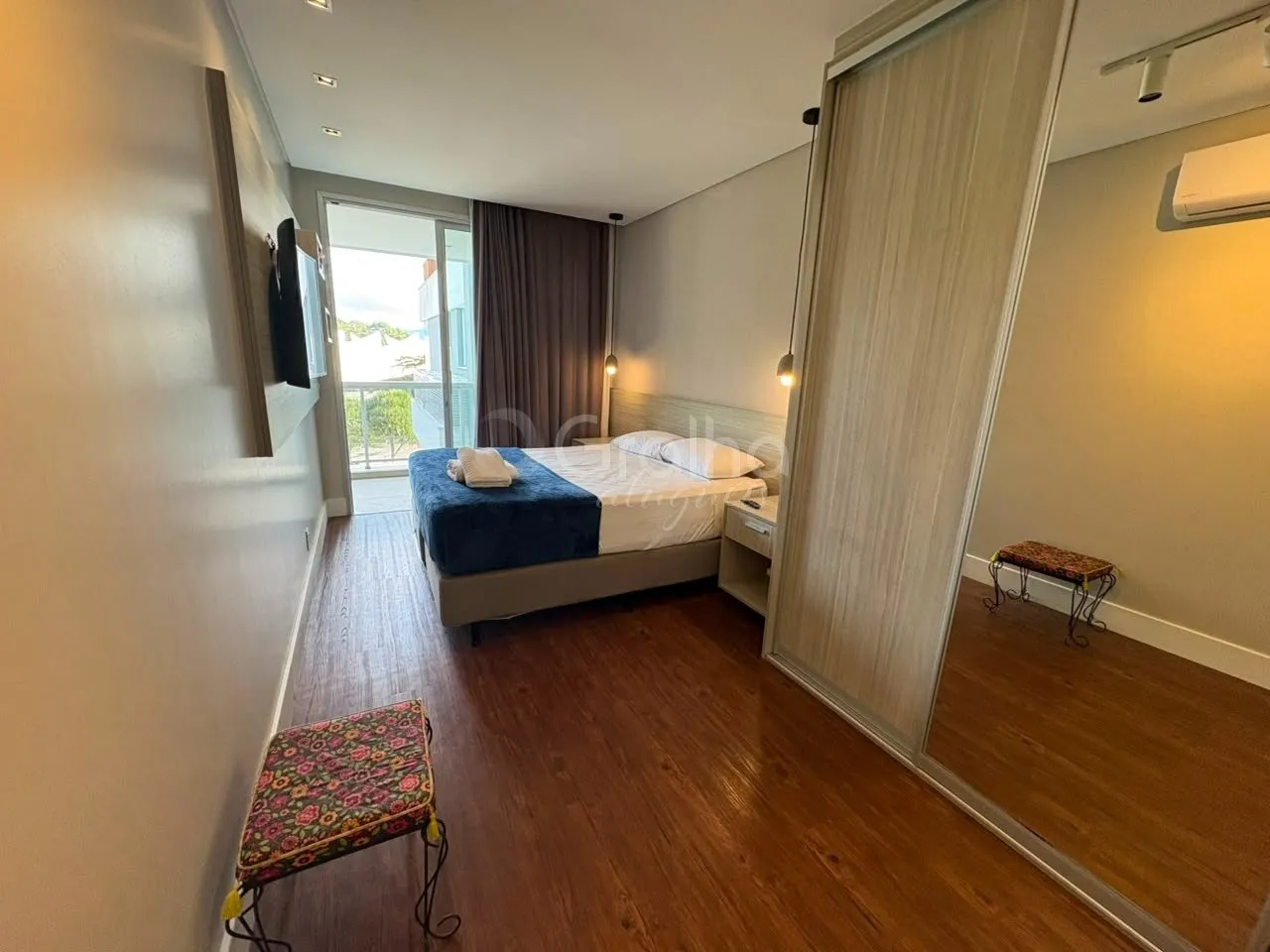 Furnished 2-bedroom apartment with 199 m² and 2 parking spaces — photo 6
