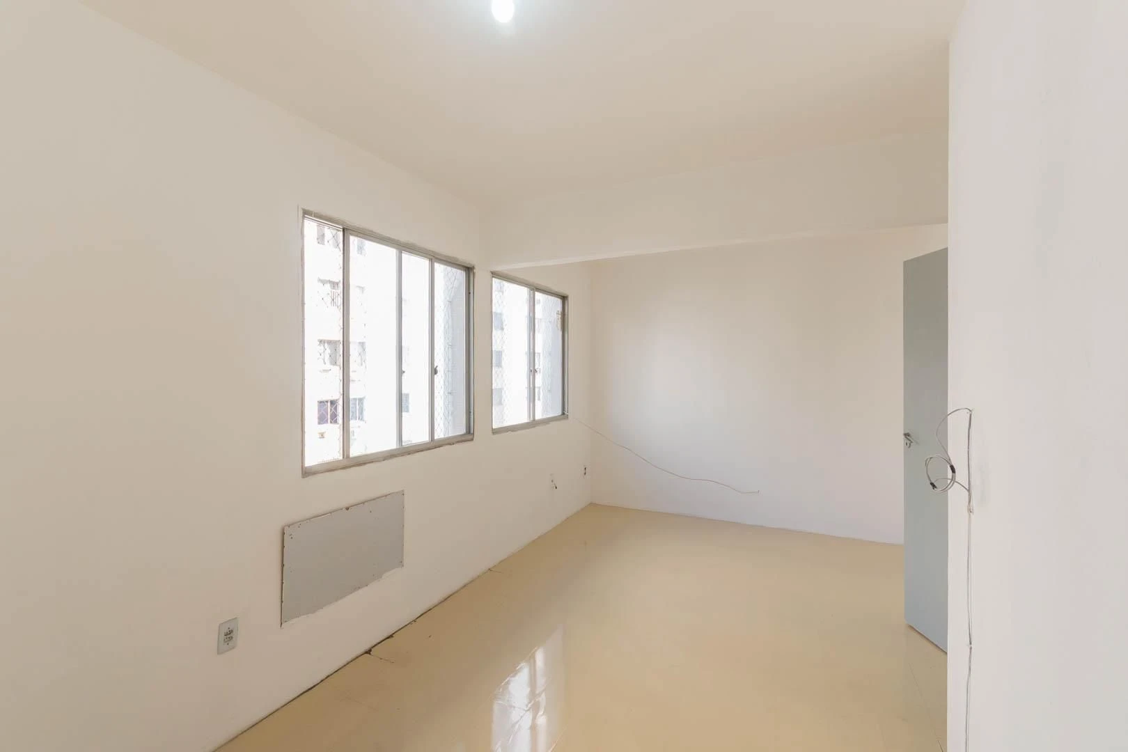 2-bedroom apartment with open-plan gas kitchen — photo 29