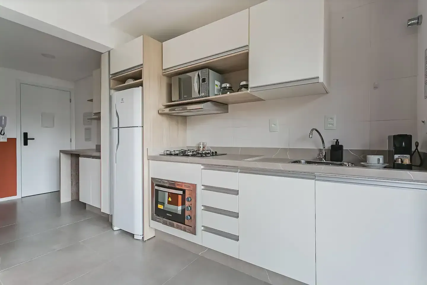 Furnished 32 m² studio on the 2nd floor — photo 17