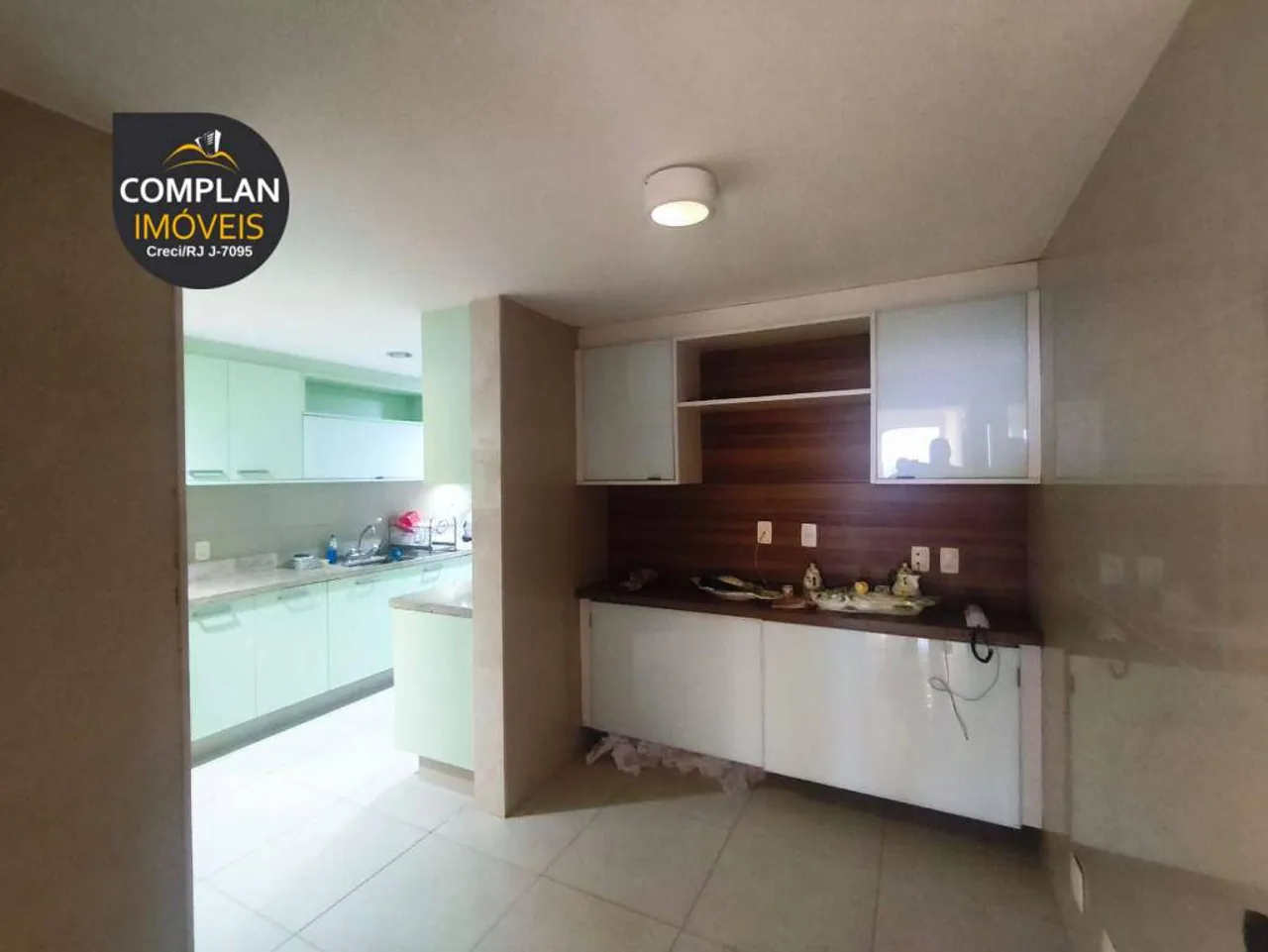 Apartment with 3 bedrooms and a closed kitchen — photo 8