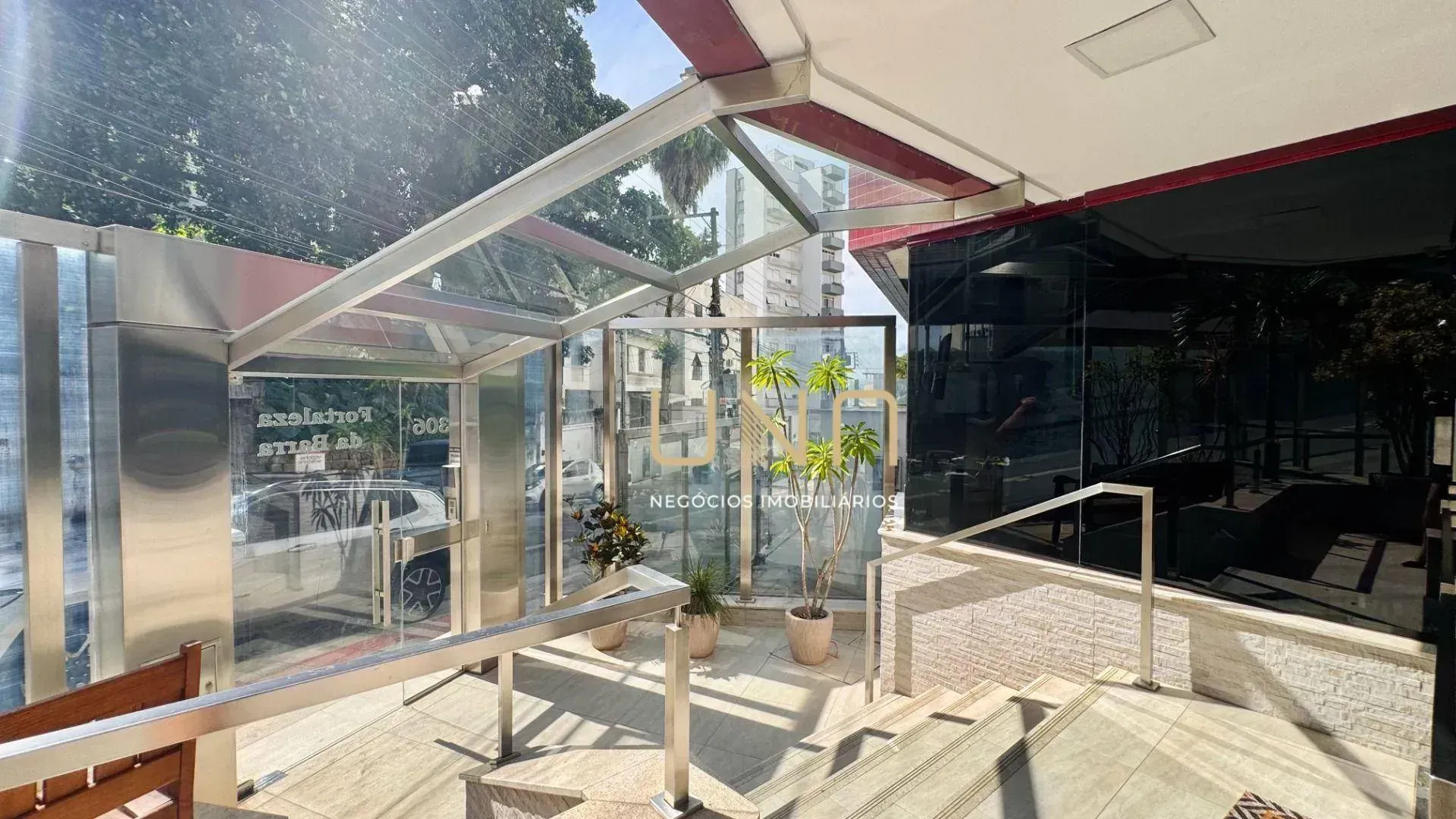 Cobertura mobiliada com 4 suítes e 5 banheiros, 415 m² — photo 22