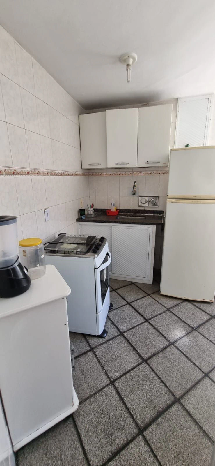 Furnished 2-bedroom apartment with separate kitchen — photo 2