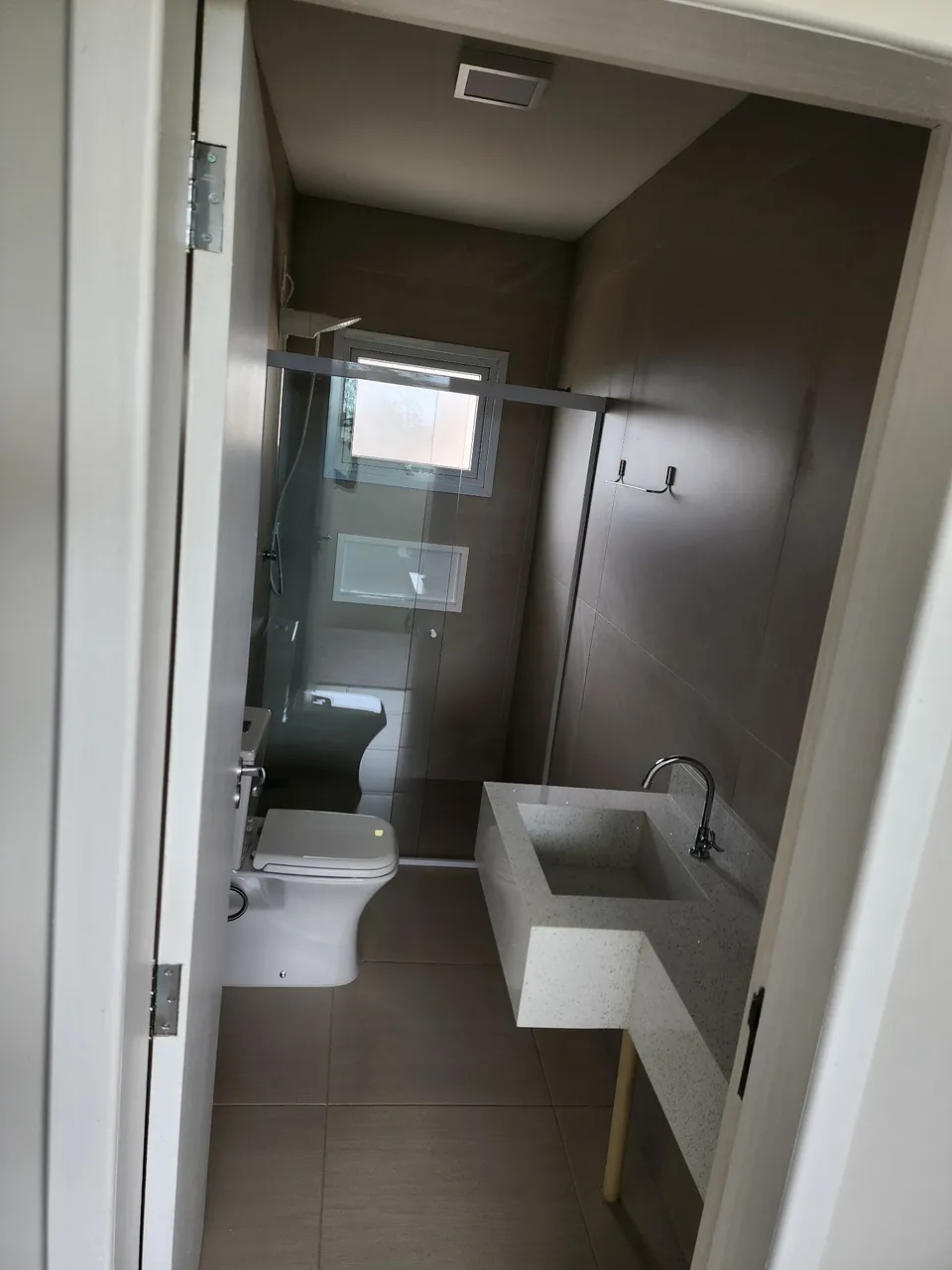 Furnished house, 160 m², with a glass-enclosed balcony — photo 3