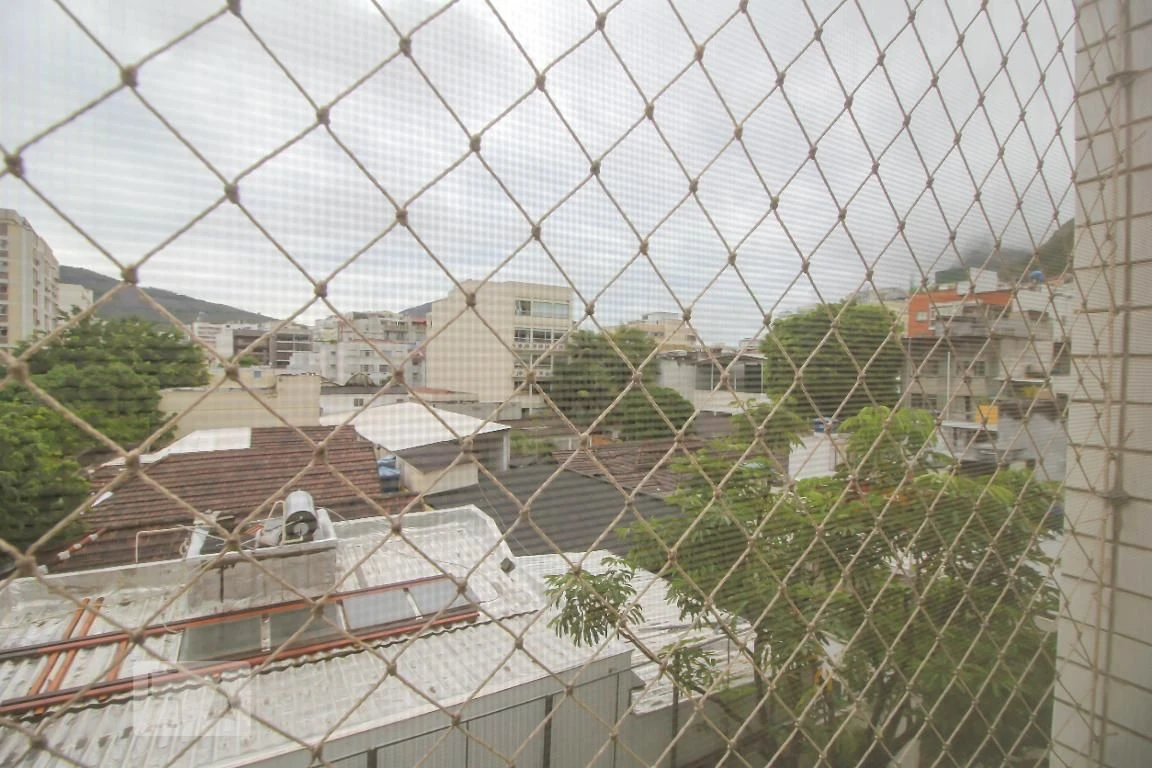 3-bedroom apartment with a glass-enclosed balcony — photo 71