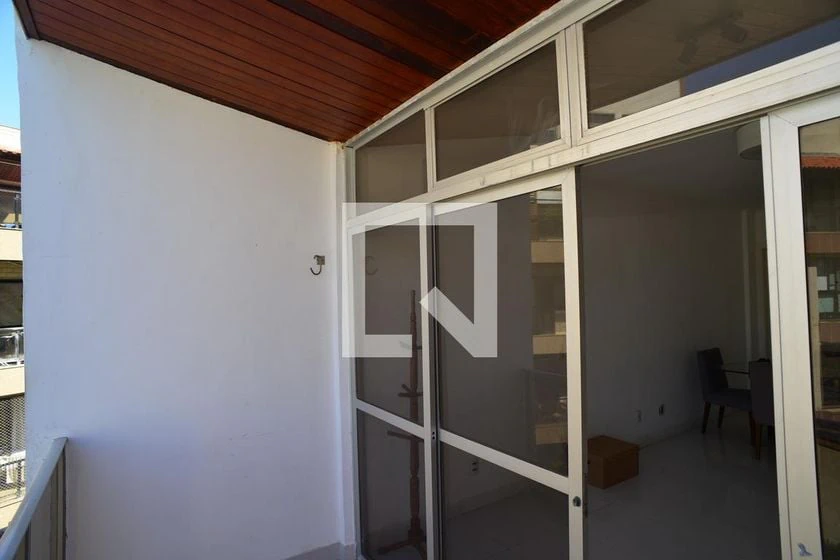 Top-floor rental with 4 bedrooms and 200 m² — photo 12