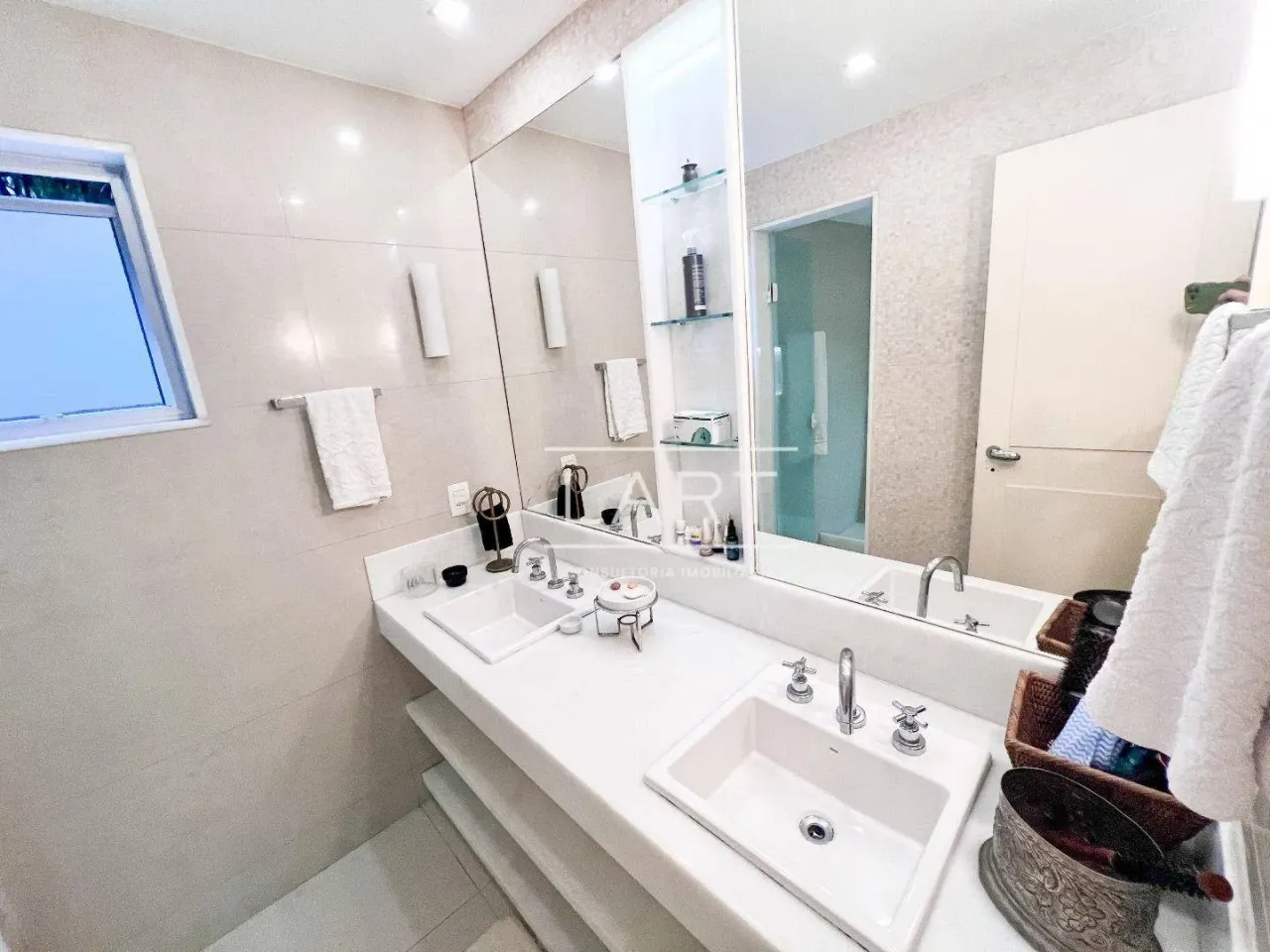 3-bedroom apartment with balcony and open-plan kitchen — photo 15