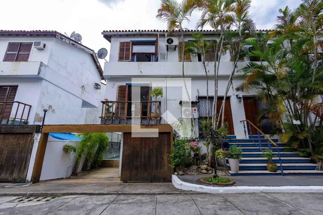 Casa com 3 quartos e 2 banheiros com 2 vagas — photo 4