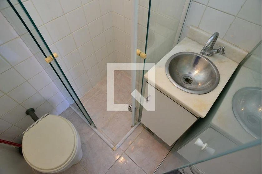 82 m² rental apartment with 2 bedrooms and enclosed balcony — photo 34