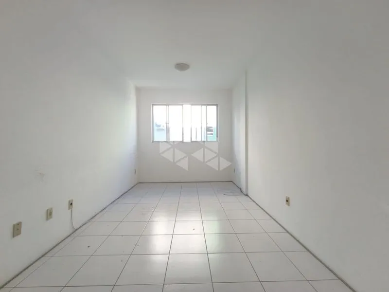 One-bedroom, 34 m² apartment in Florianópolis — photo 14