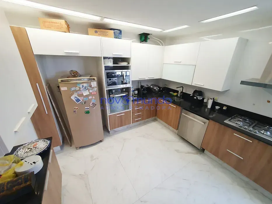 Furnished apartment with 3 bedrooms and 1 parking space — photo 2