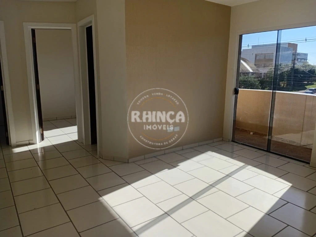 65 m² apartment with ceramic tile in living area