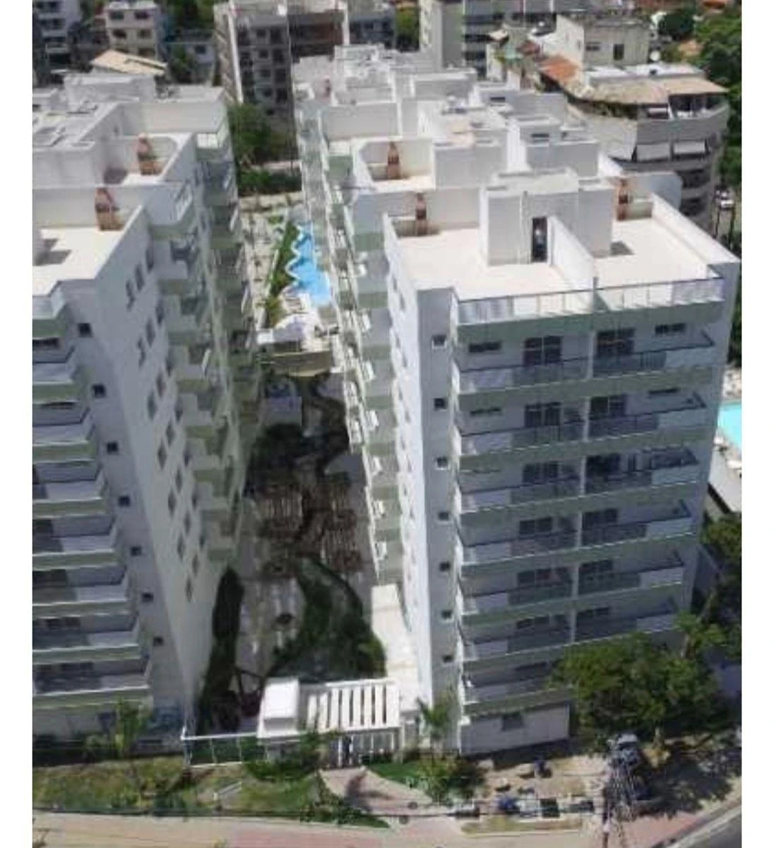 Furnished 169 m² apartment with balcony and barbecue — photo 35