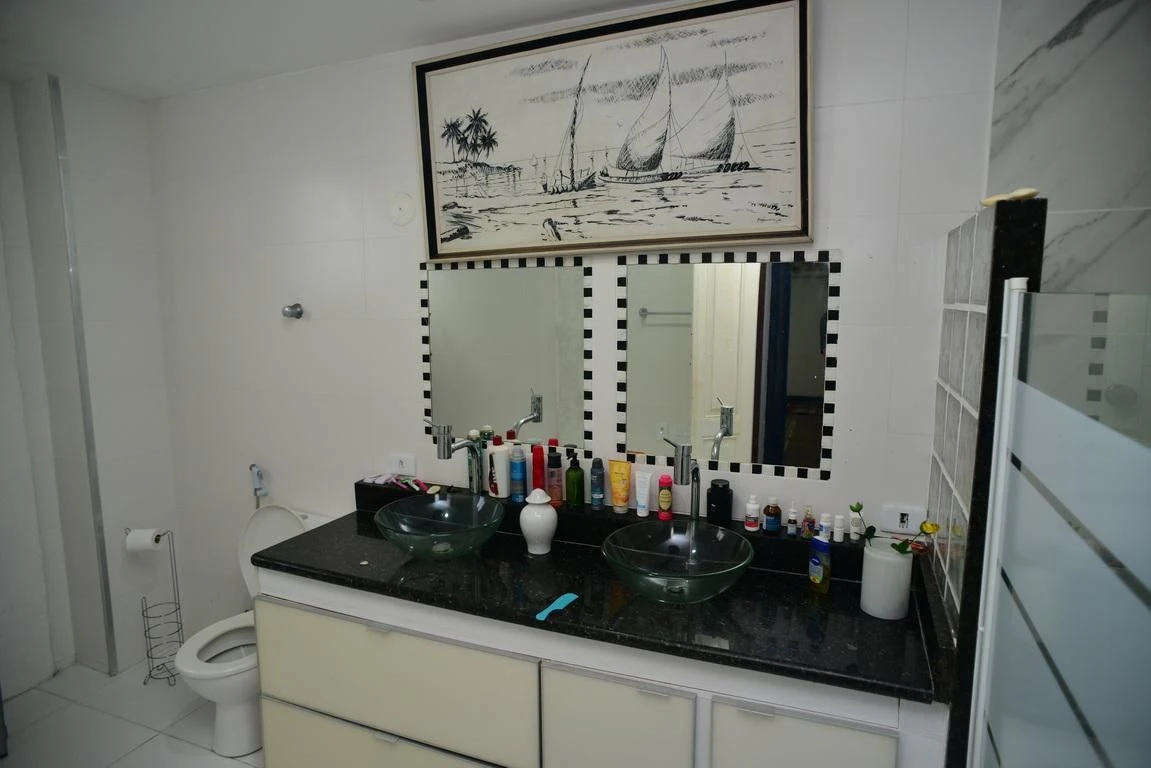 Furnished house, 700 m², with a jacuzzi — photo 12