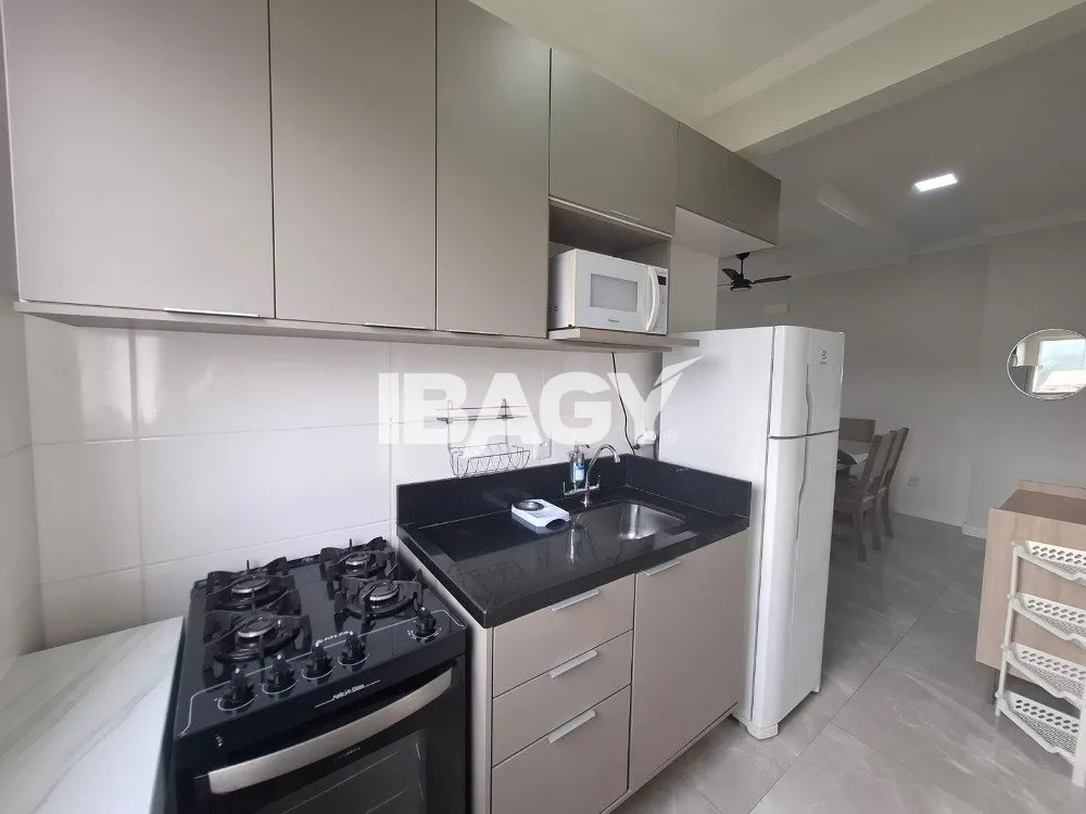 Меблированная квартира 48 м²: 1 спальня и парковка — photo 12