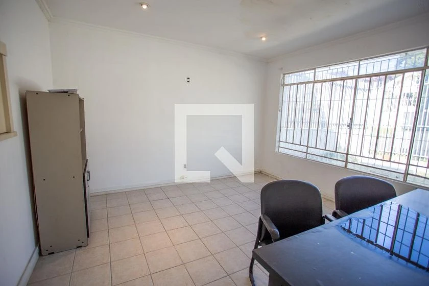 House with 6 bedrooms and a private garden — photo 2