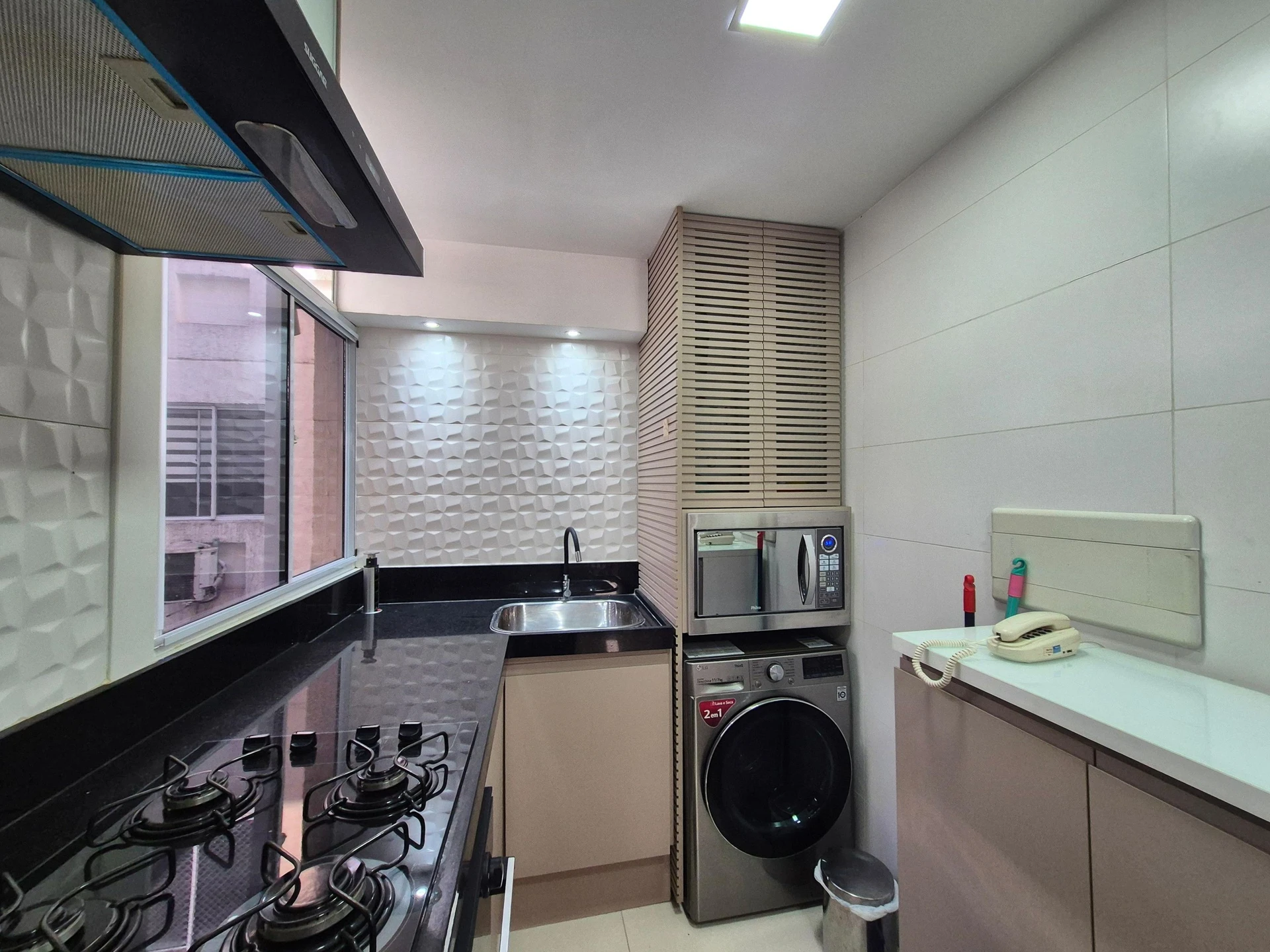 Furnished apartment with 2 bedrooms and 1 parking spot — photo 5
