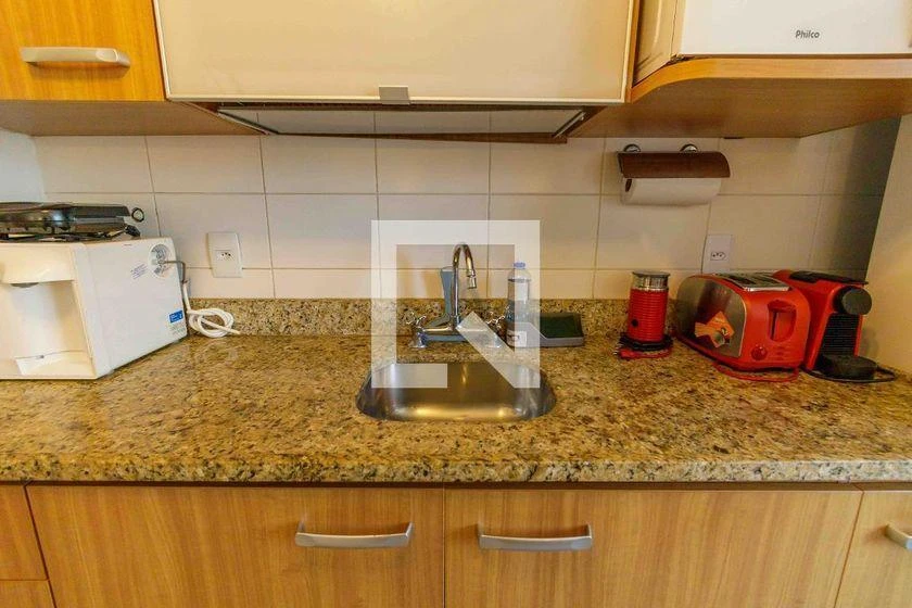 Apartamento mobiliado, 99 m², com janelas do piso ao teto — photo 32