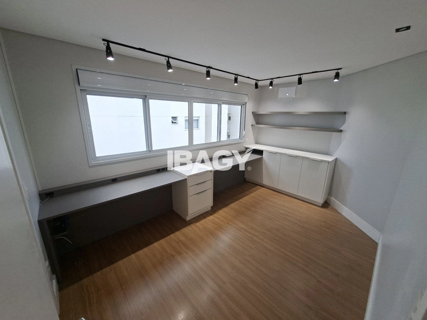 Furnished apartment, 324 m², with a private pool — photo 21