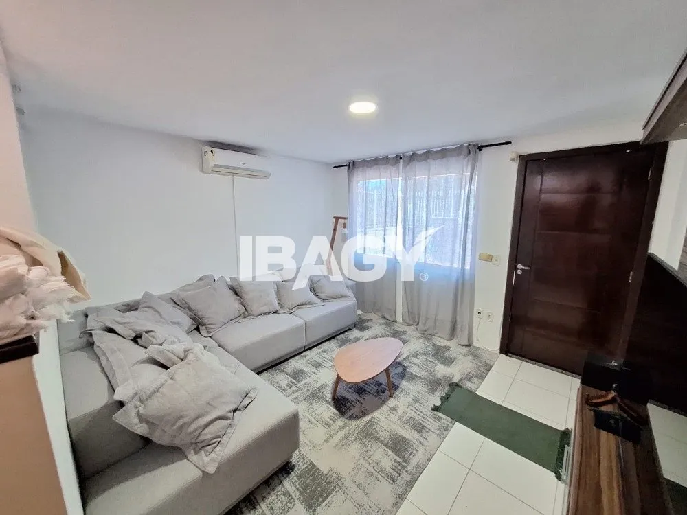 Furnished house with 3 bedrooms and an open-plan kitchen