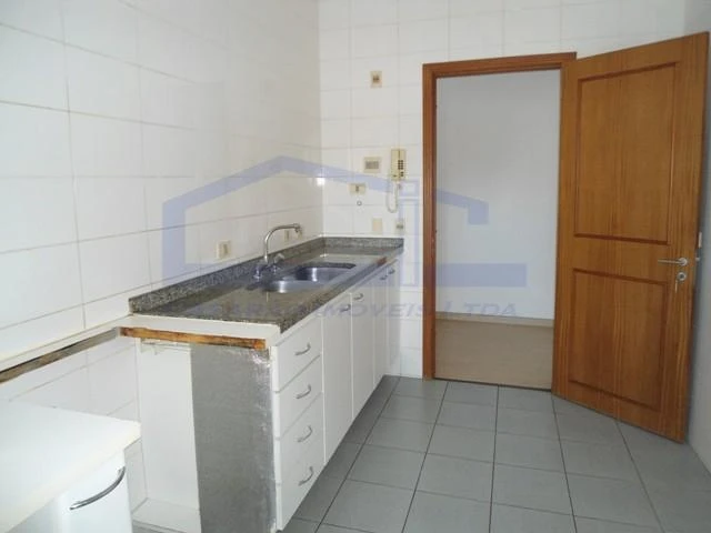 Apartamento de 94 m² com vista para o parque e banheira — photo 26