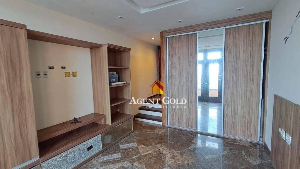 Rental house 700 m² with 5 en-suite bedrooms and 11 baths — photo 37