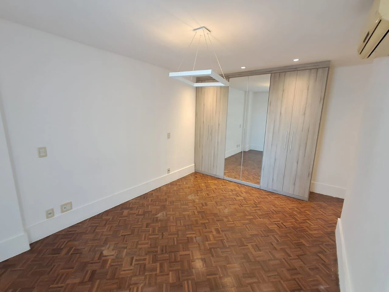4-suite apartment with 370 m² and private BBQ area — photo 24