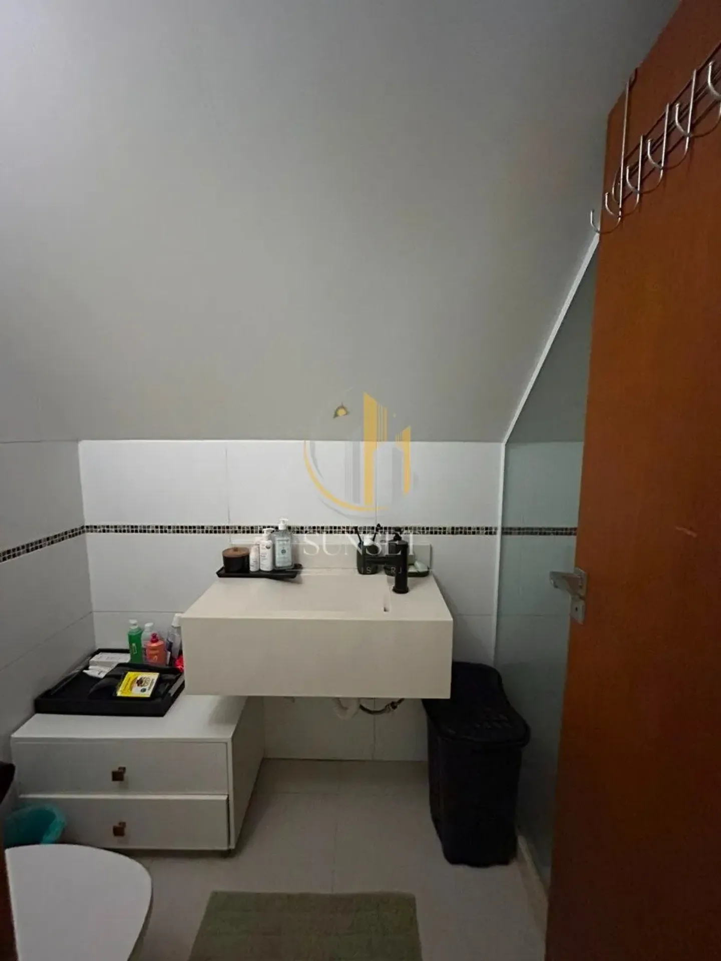Casa sem mobília com 5 quartos e 5 banheiros — photo 25