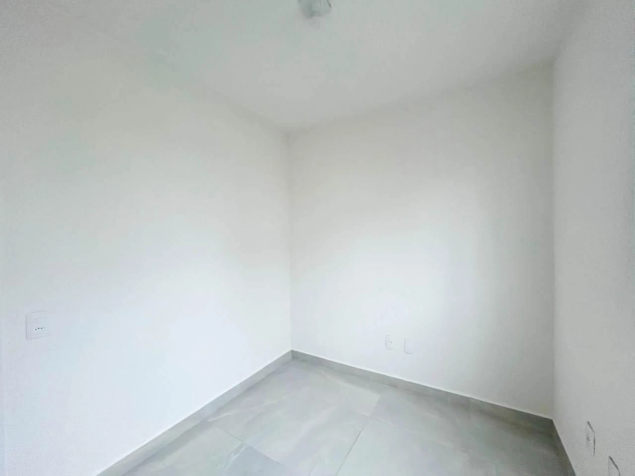 2-bedroom apartment in a building with a gym — photo 25
