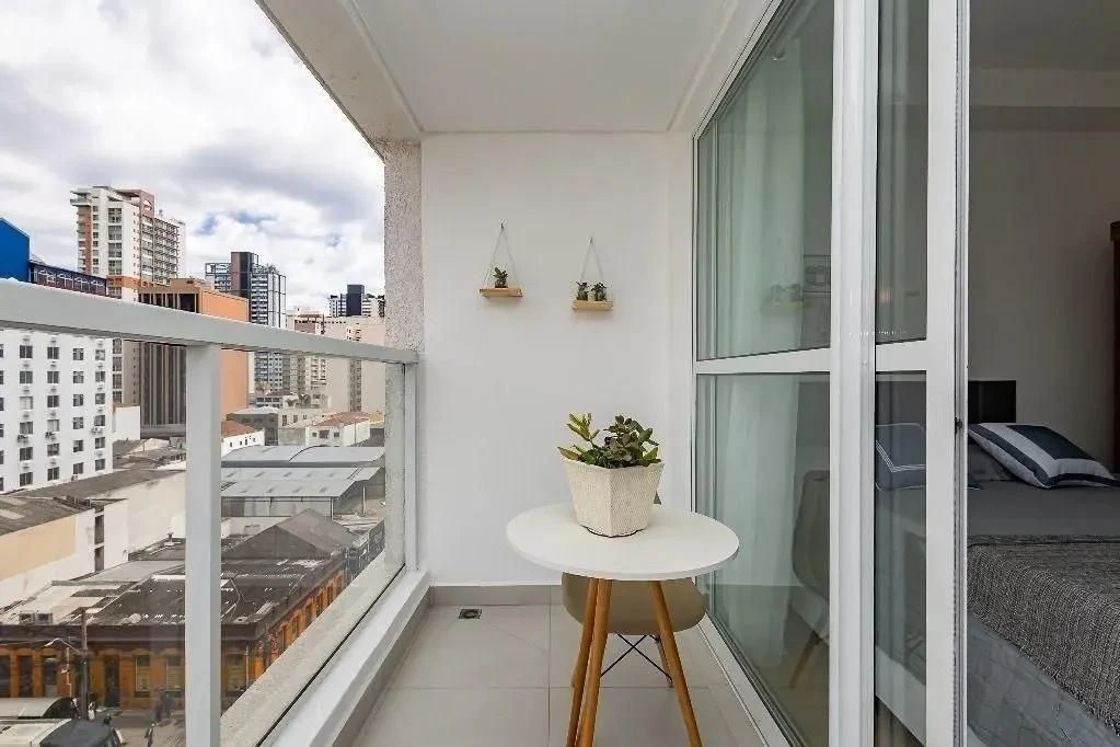 Furnished studio, 27 m², with floor-to-ceiling windows — photo 14