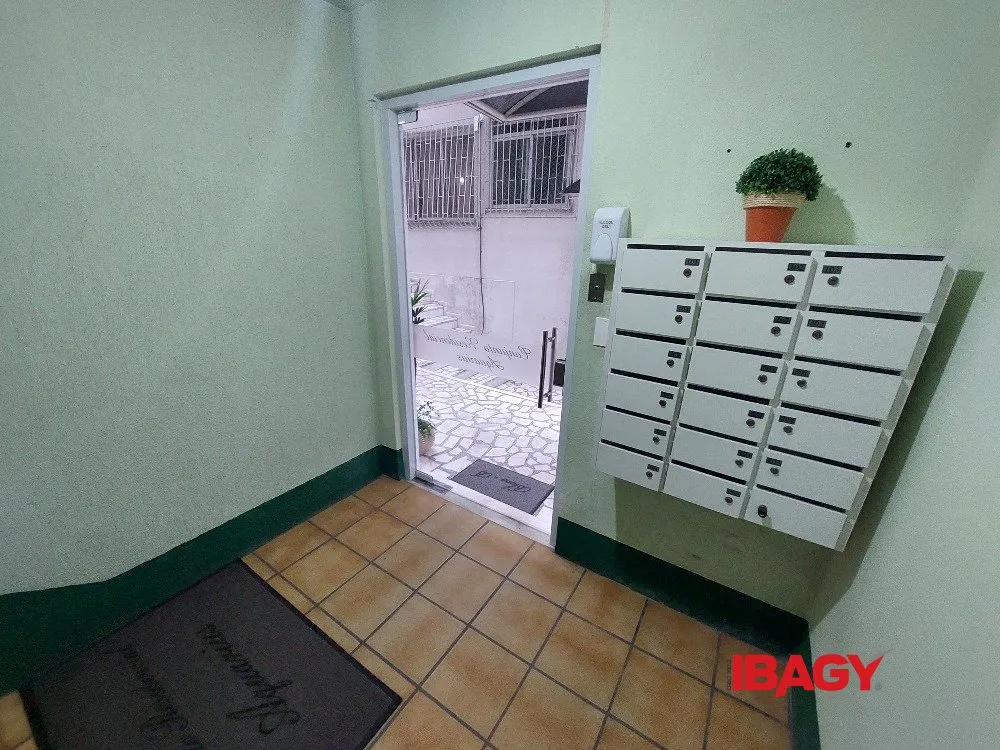 Apartamento amueblado con cocina a gas y 2 dormitorios — photo 16
