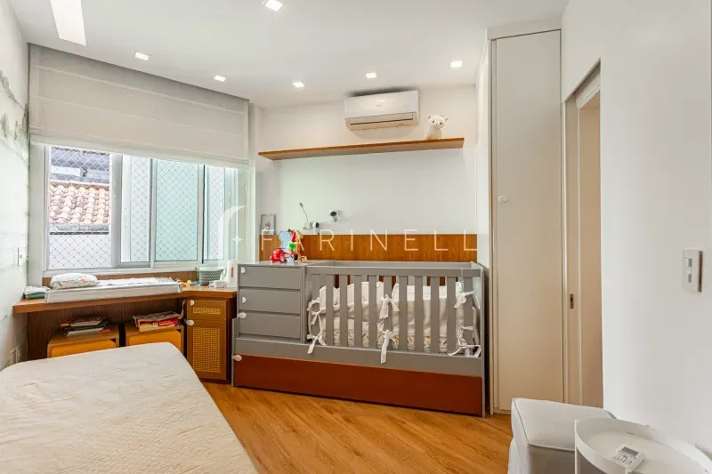 Furnished apartment with 4 bedrooms and 5 bathrooms — photo 10