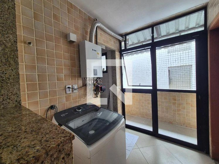 Furnished apartment, 180 m², with a glass-enclosed balcony — photo 18
