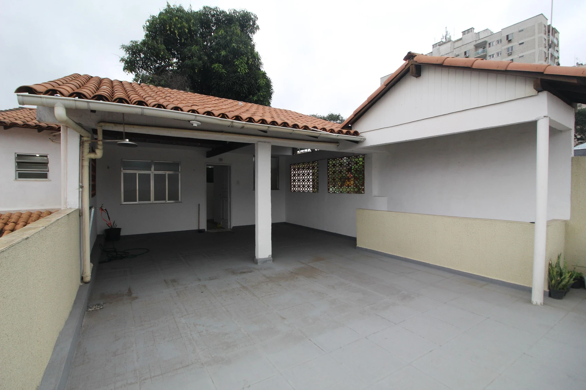 Garden in a 3-bedroom house, 100 m² — photo 42