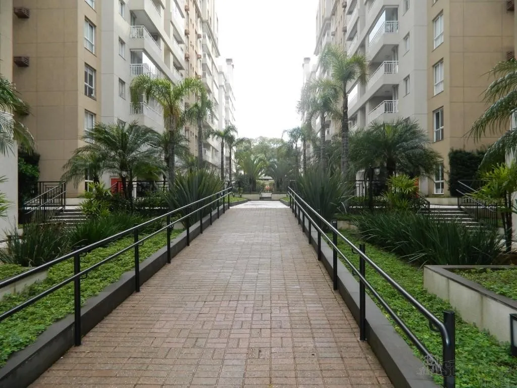 Балкон з грилем та 2 спальні: квартира 70 м² — photo 7