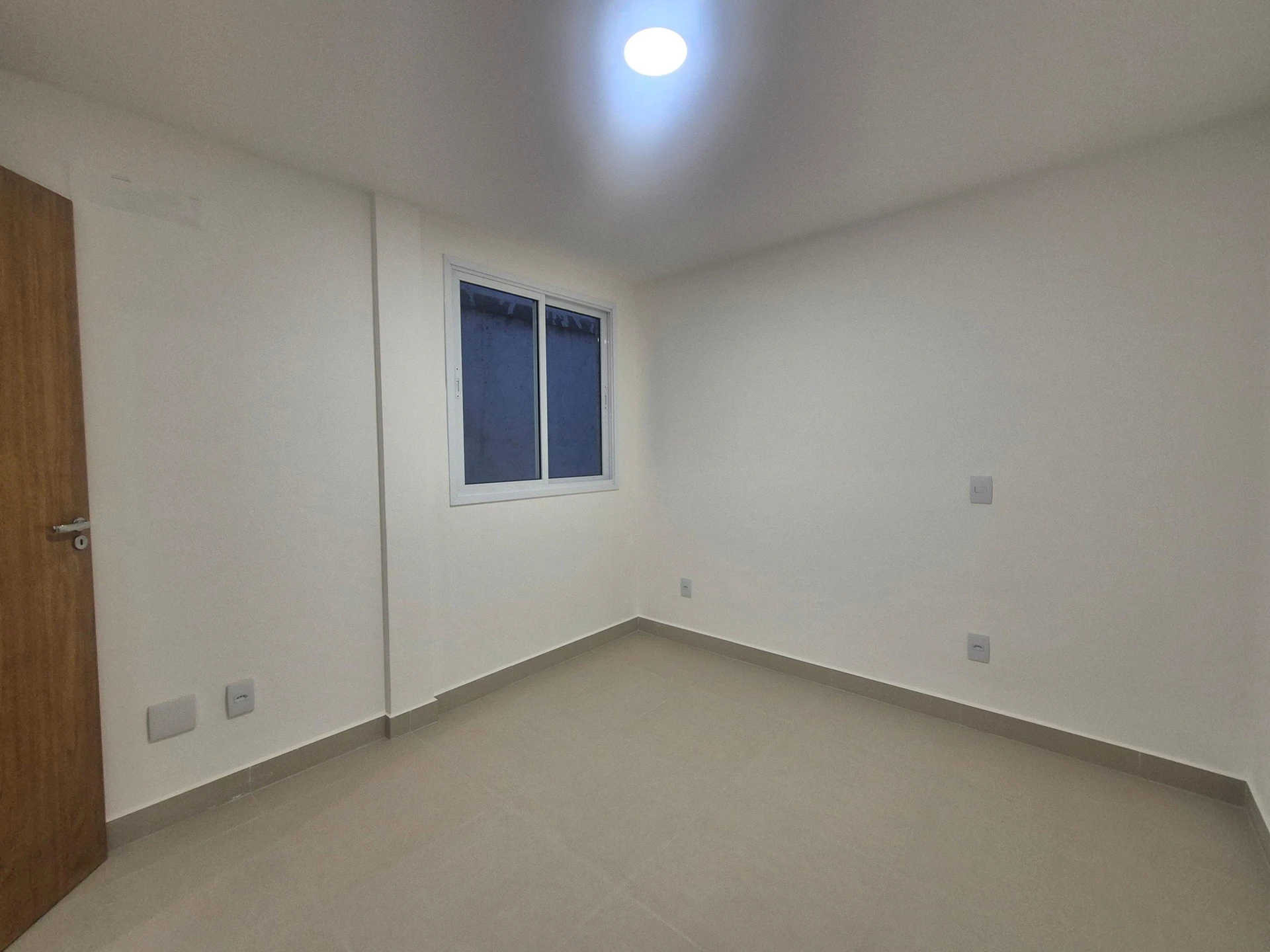 3-bedroom apartment with a grill on the balcony — photo 20