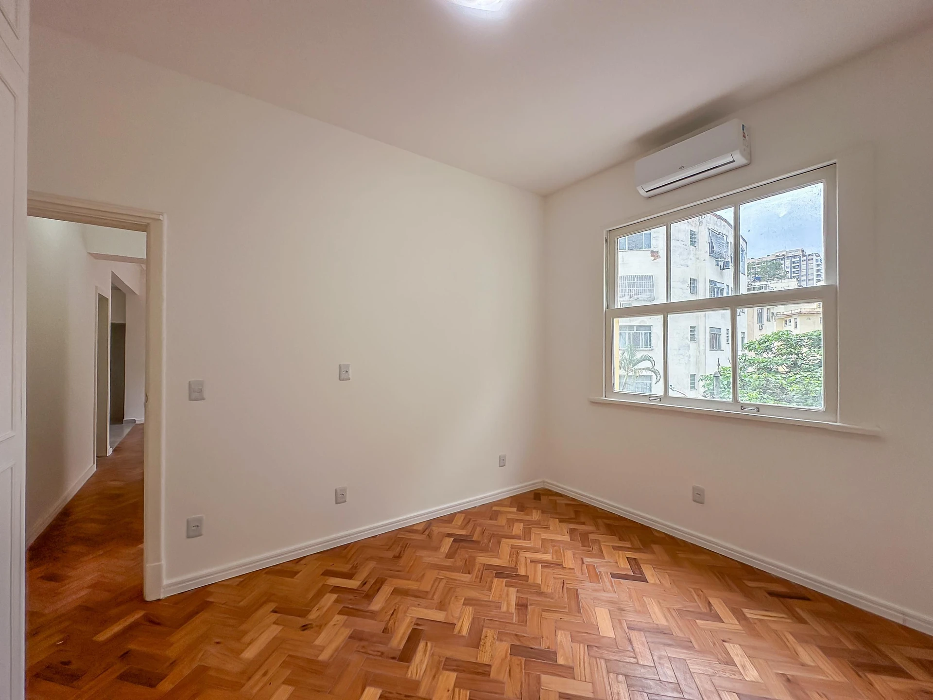 Apartamento, 84 m², com vista para as montanhas — photo 22
