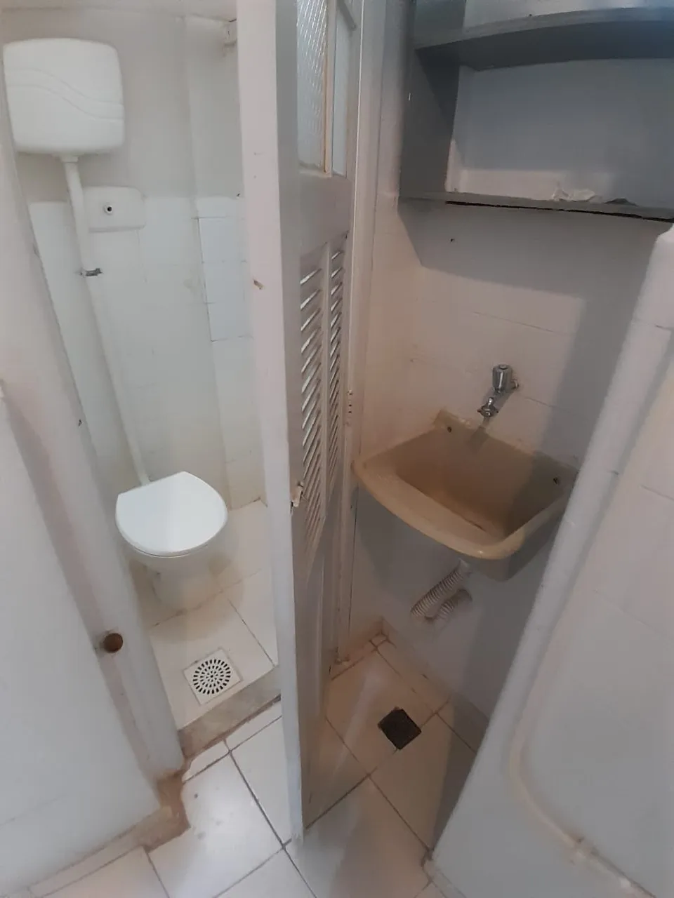 2-bedroom apartment with a separate, closed kitchen — photo 17