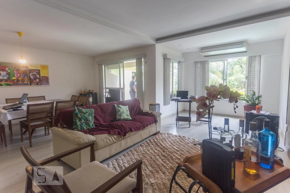 Furnished 680 m² house with 3 bedrooms — photo 18