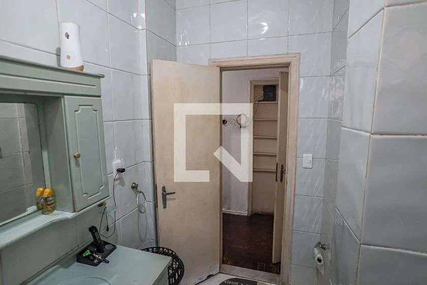 3-bedroom rental apartment with 120 m² and balcony — photo 29