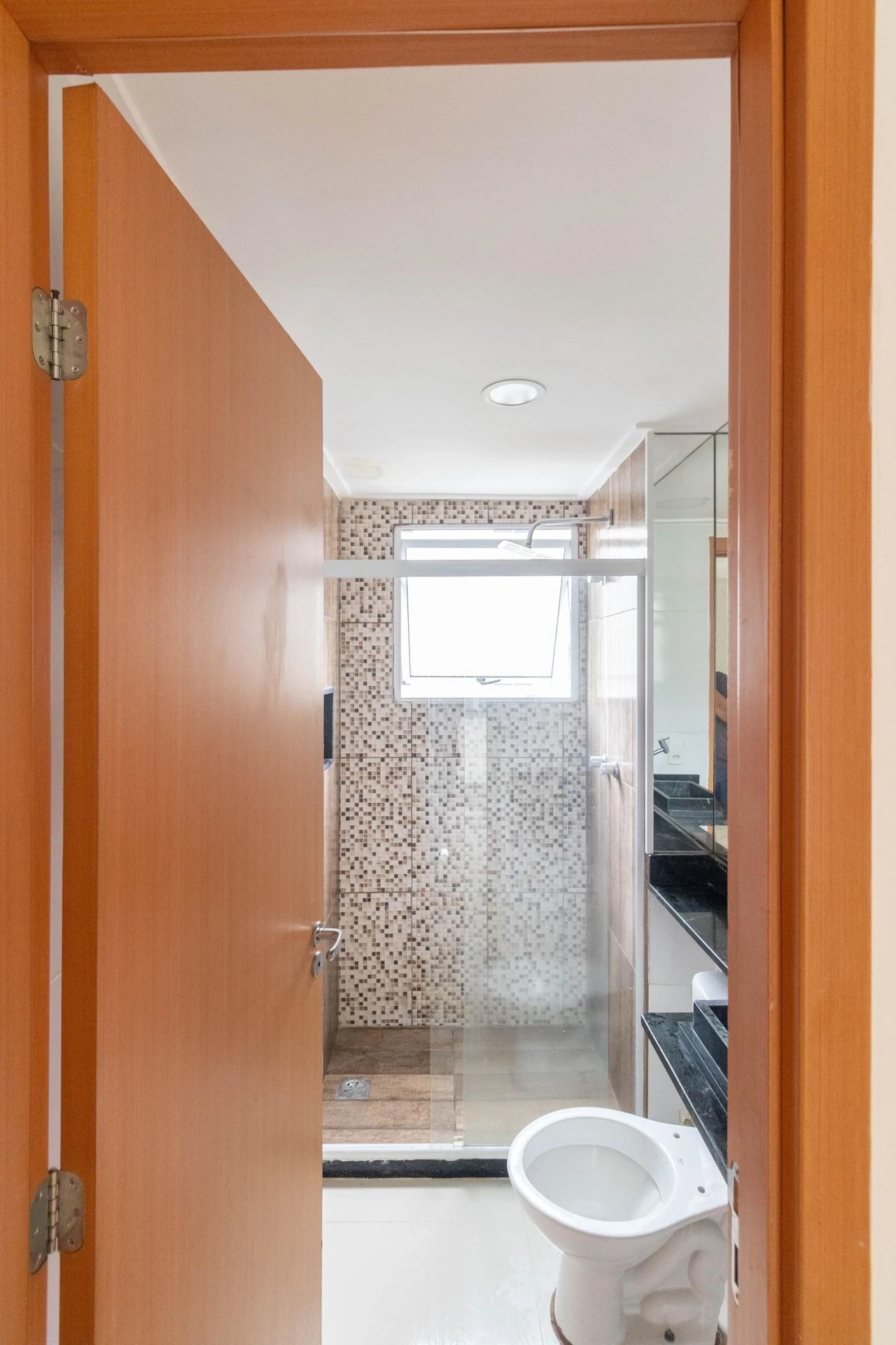 Walk-in closet in a 2-bedroom apartment, 43 m² — photo 2