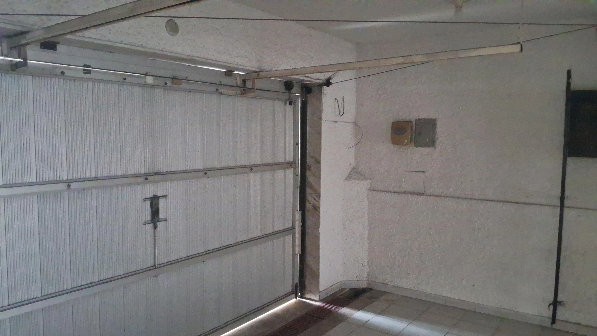 Unfurnished house with 6 bedrooms and private garden — photo 18