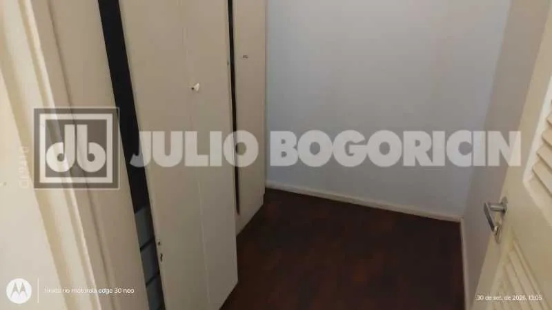 Apartment on the 2nd floor with wood or laminate floors — photo 30