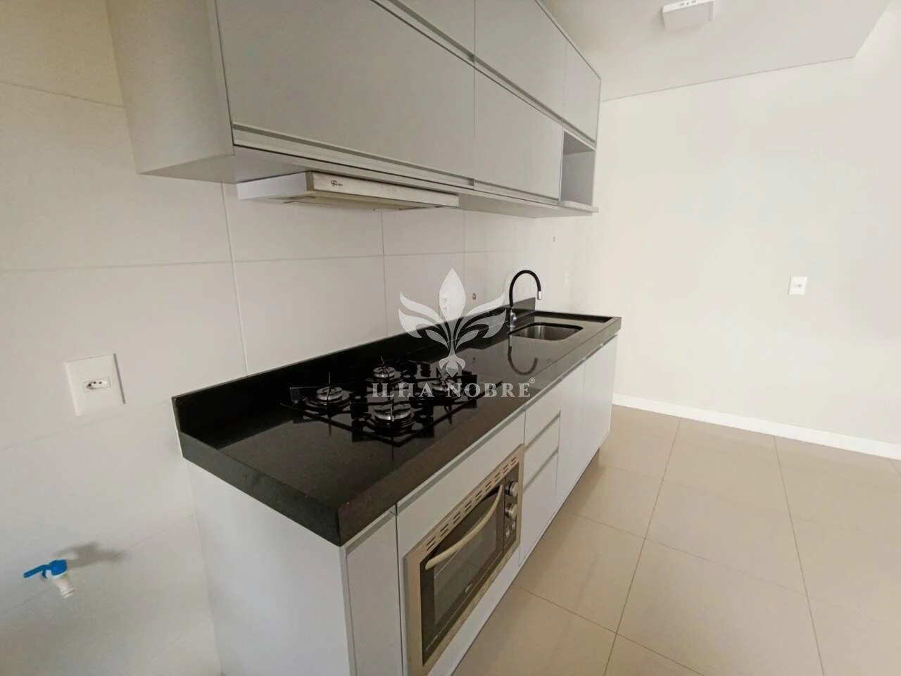 2-bedroom apartment with a private BBQ — photo 13