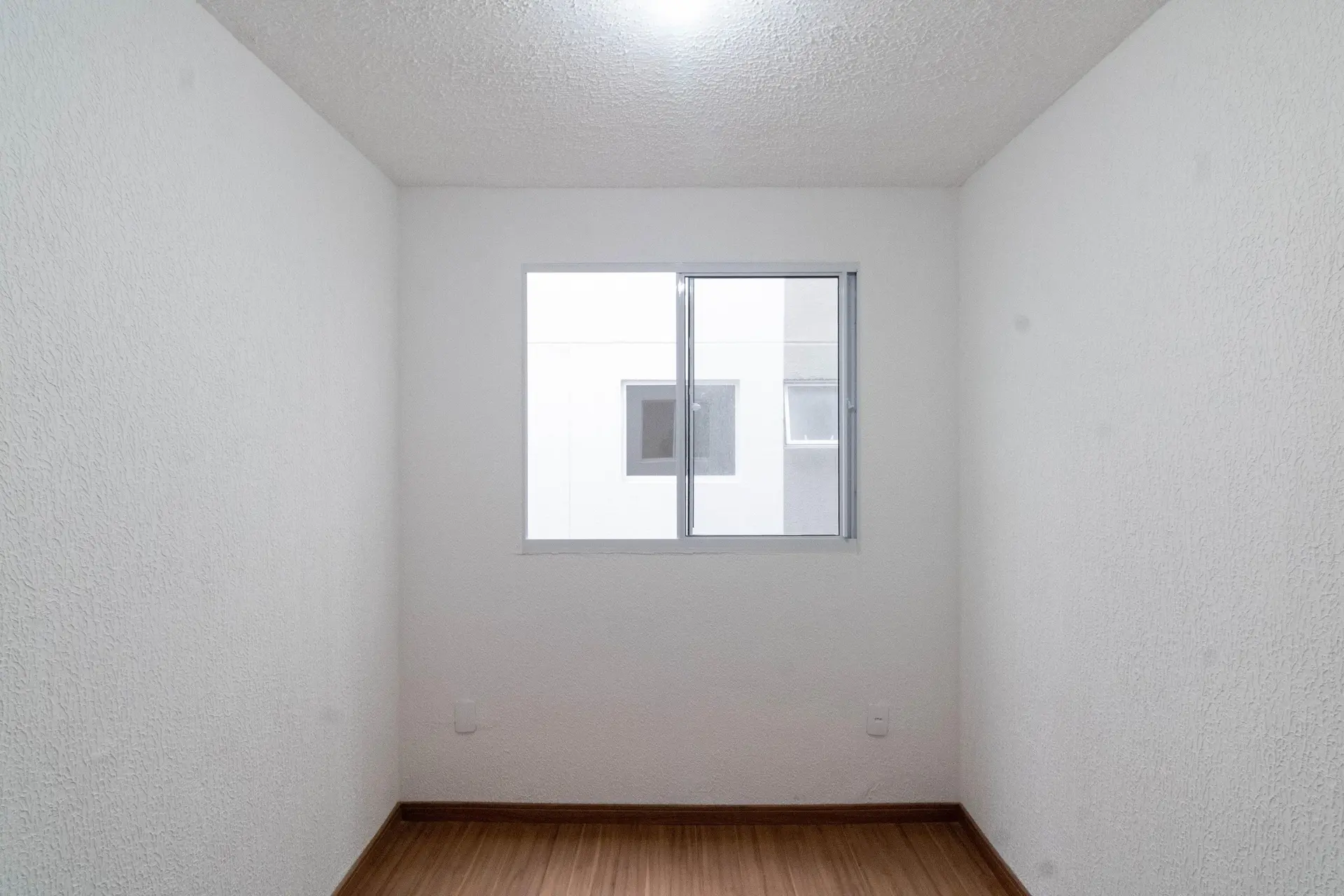 2-bedroom apartment in a building with a gym — photo 25