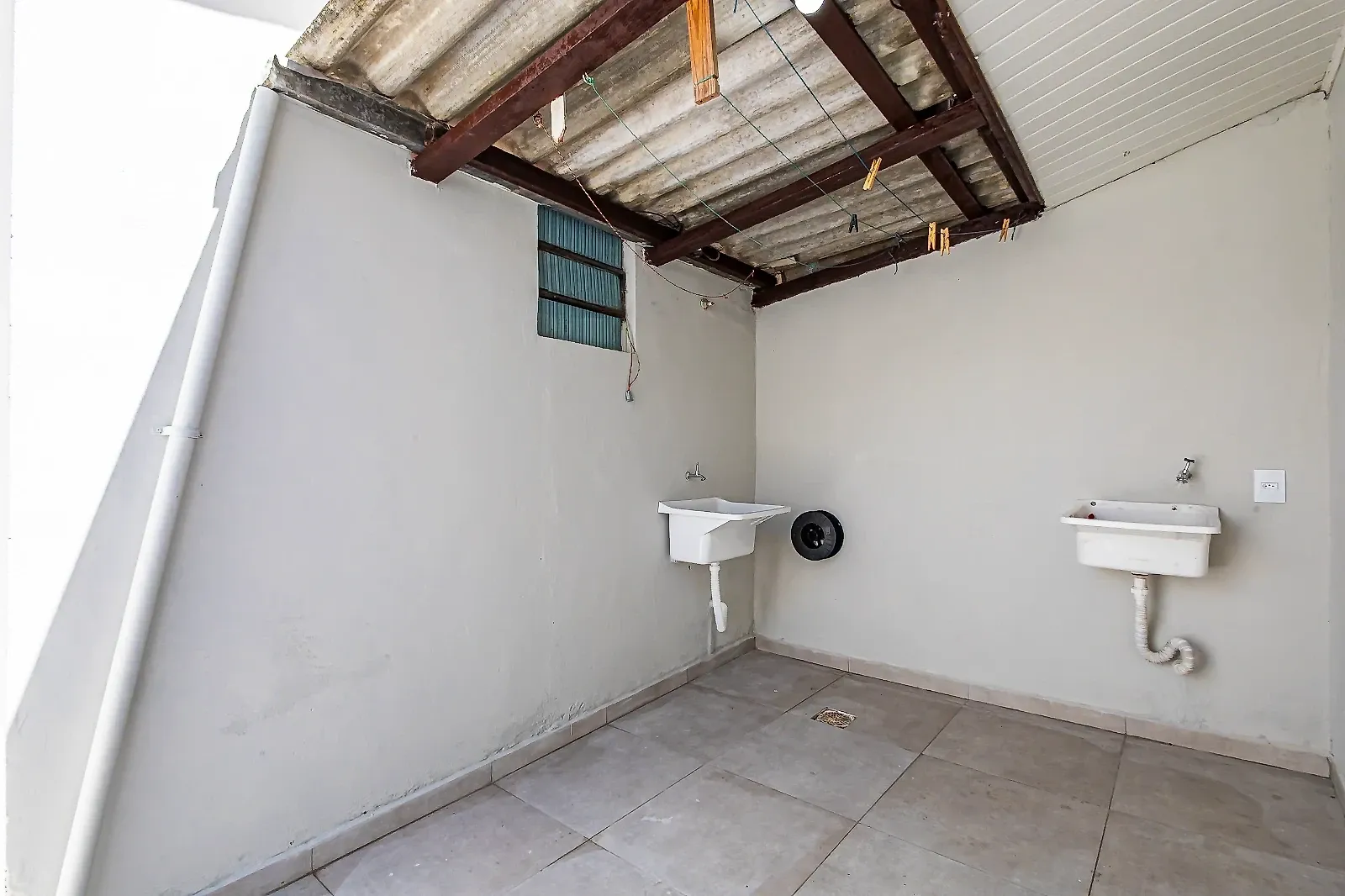 One-bedroom apartment with a washing machine in Curitiba — photo 21